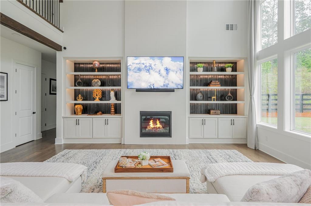 1011 Ridgeview Road