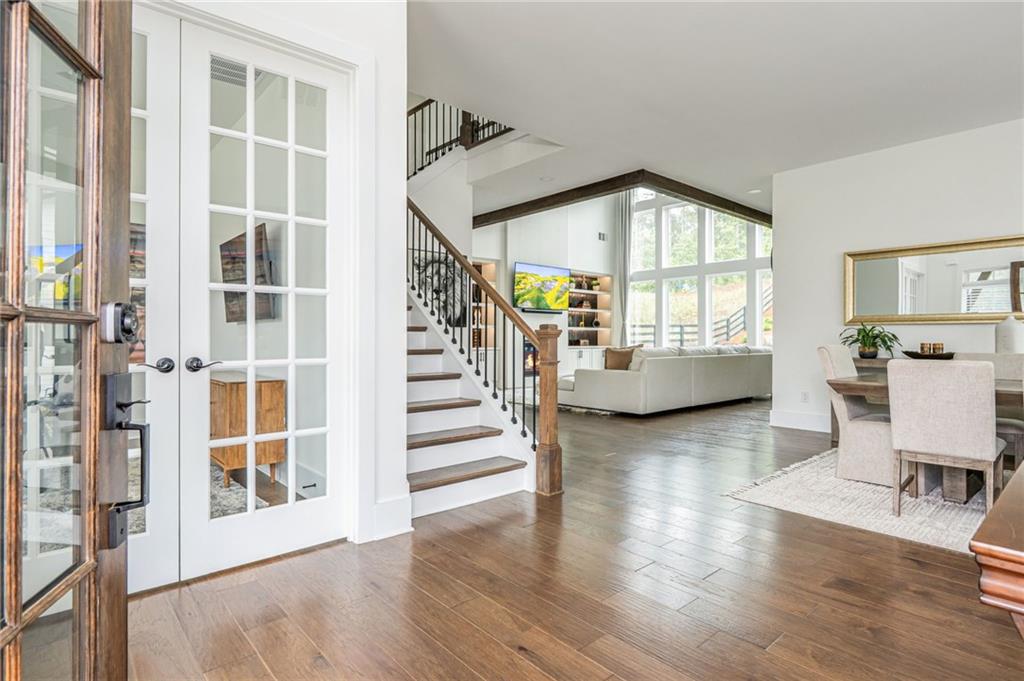 1011 Ridgeview Road