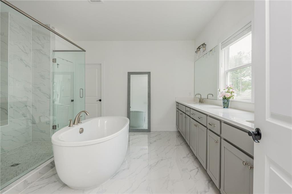 1011 Ridgeview Road