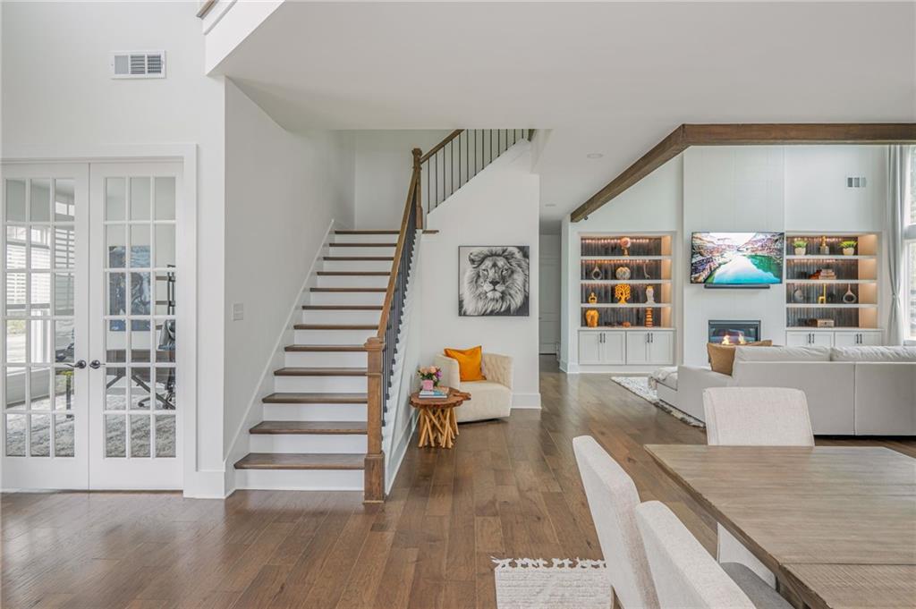 1011 Ridgeview Road