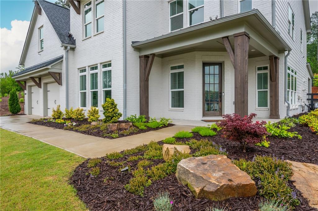 1011 Ridgeview Road