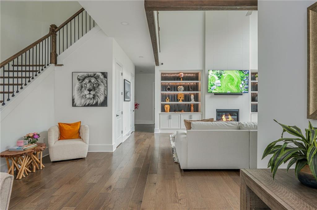 1011 Ridgeview Road
