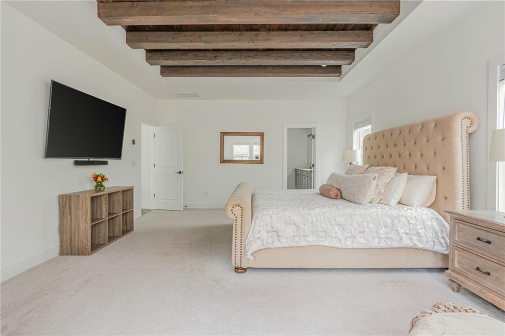 1011 Ridgeview Road