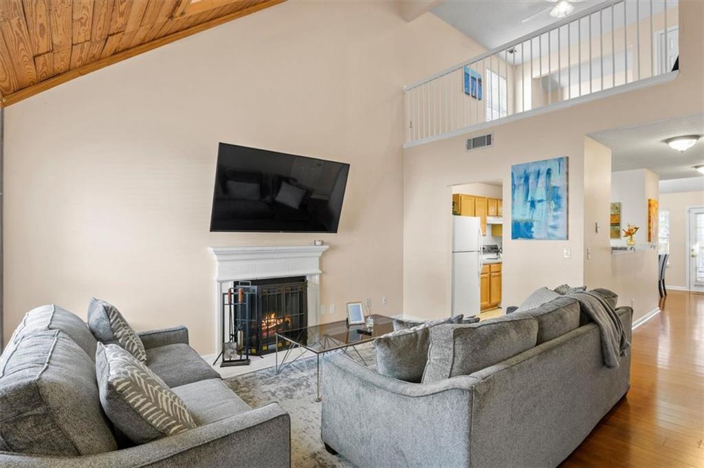 849 HILLANDALE Lane