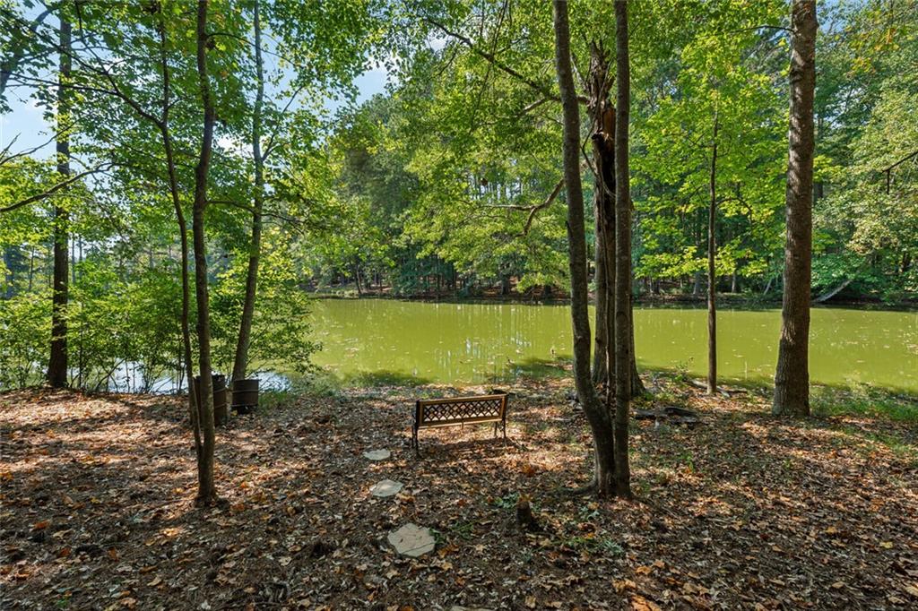 190 Willow Lake Lane