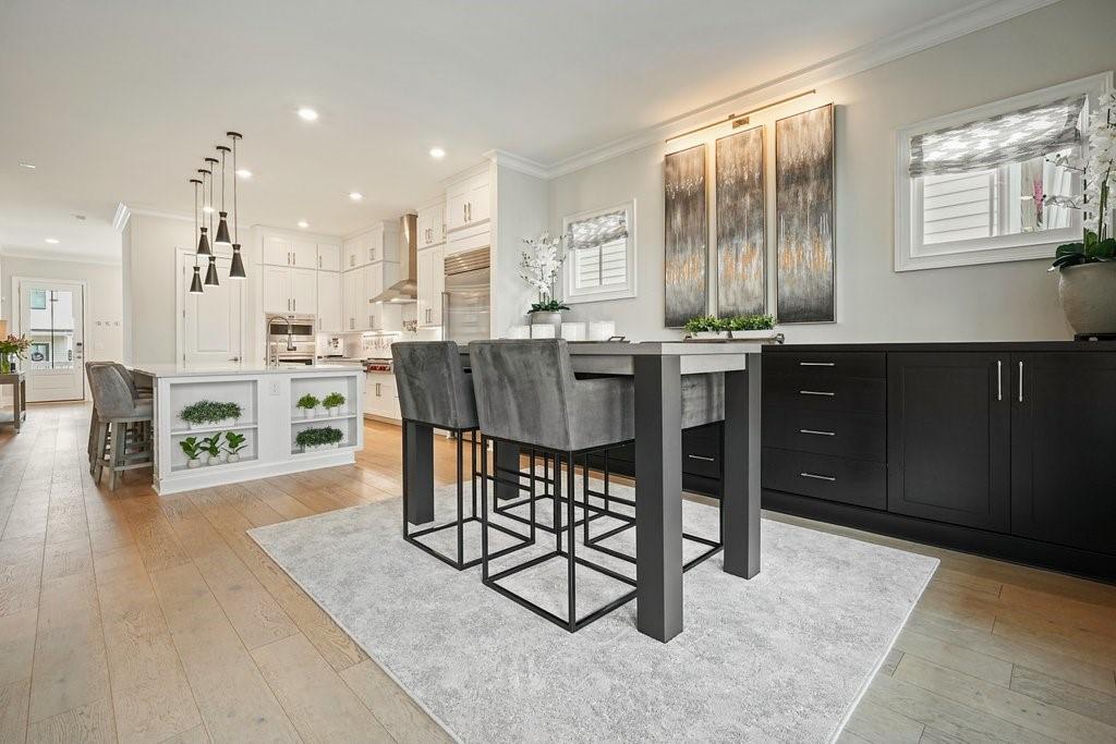 225 Anglin Walk