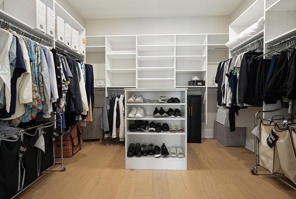 225 Anglin Walk