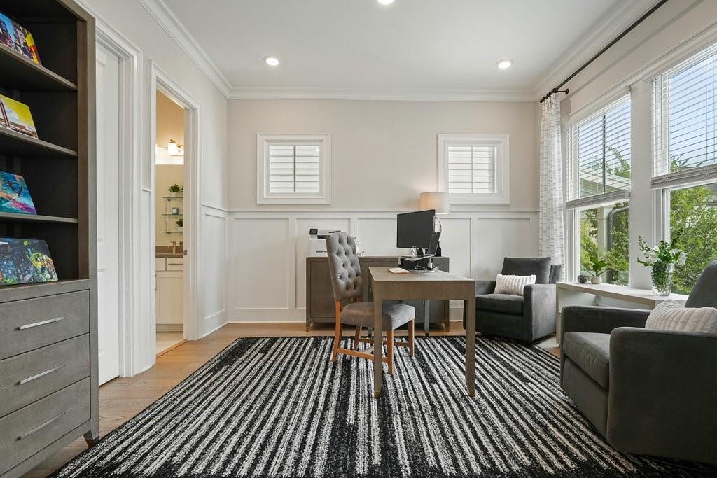 225 Anglin Walk