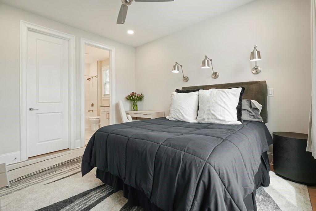 225 Anglin Walk