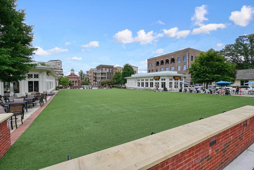 225 Anglin Walk