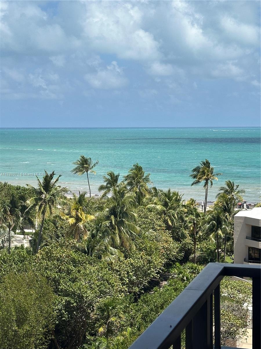 251 Crandon Blvd # 831