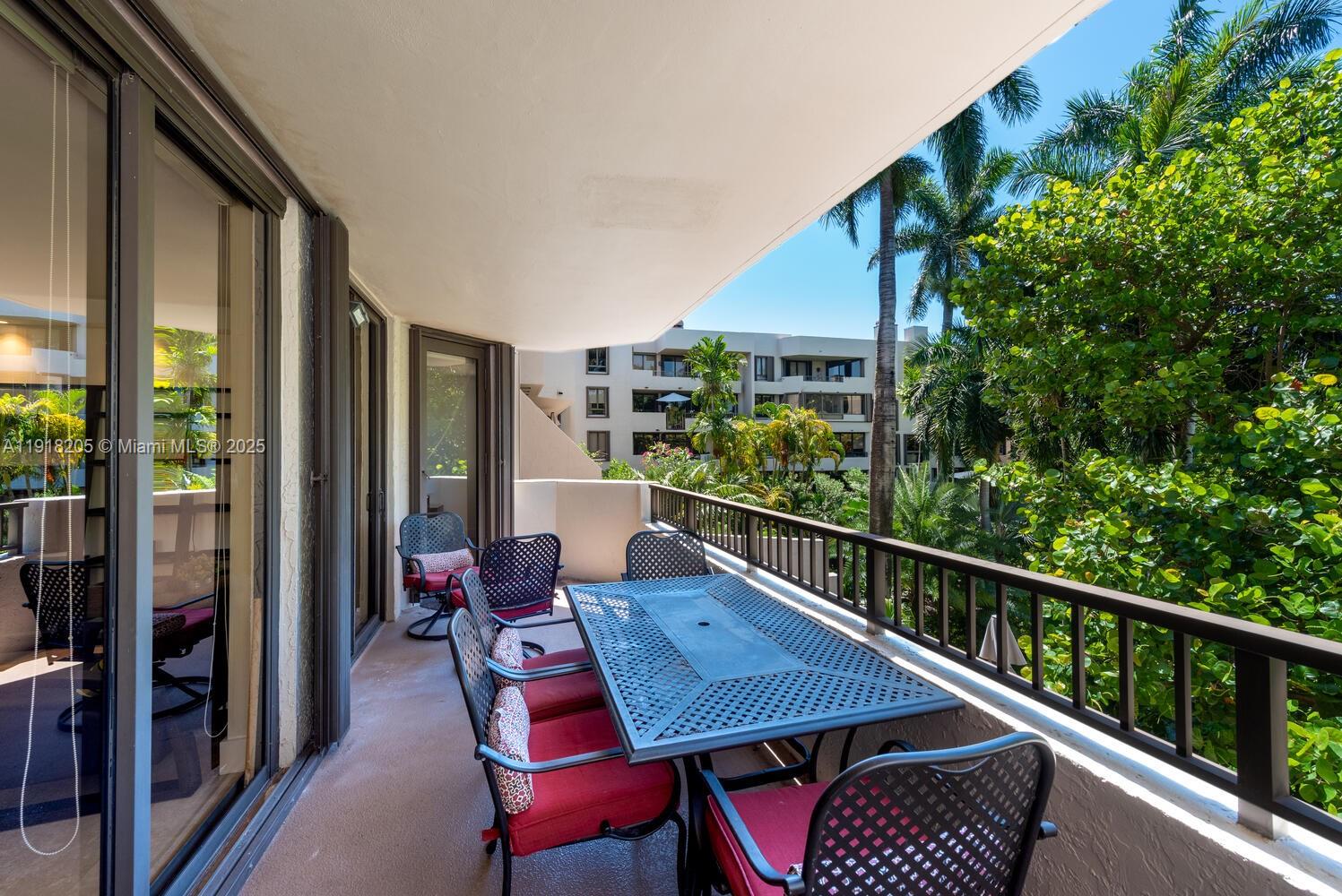 141 Crandon Blvd # 235