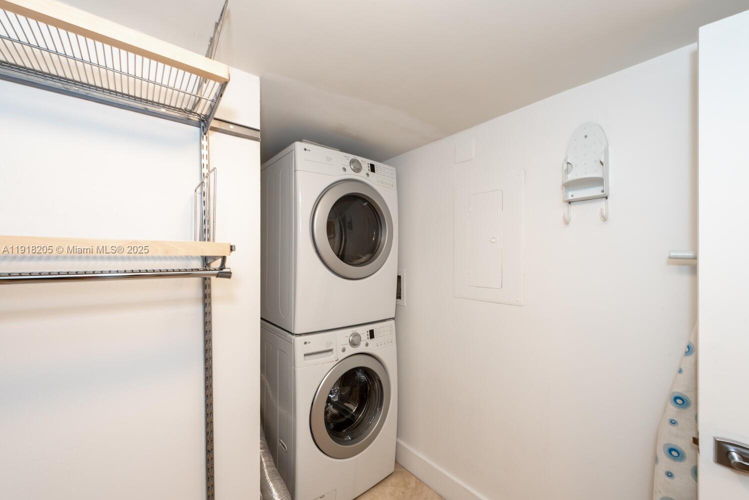 141 Crandon Blvd # 235