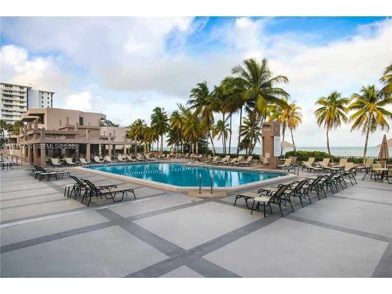 251 Crandon Blvd # 309