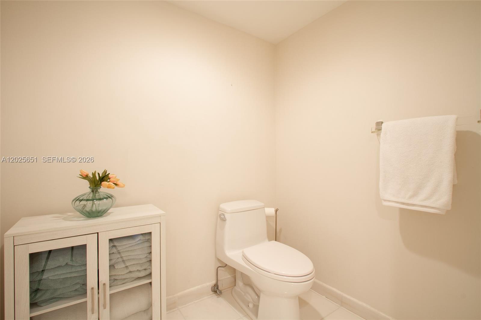 181 Crandon Blvd # 405