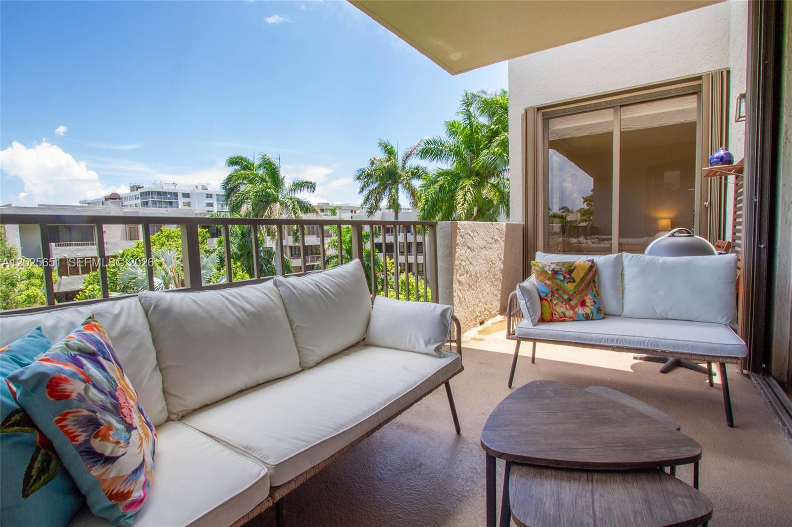 181 Crandon Blvd # 405