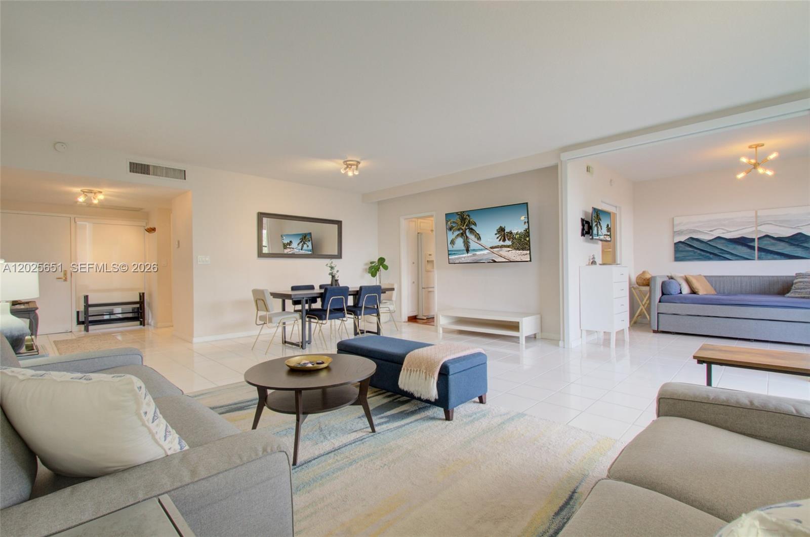 181 Crandon Blvd # 405
