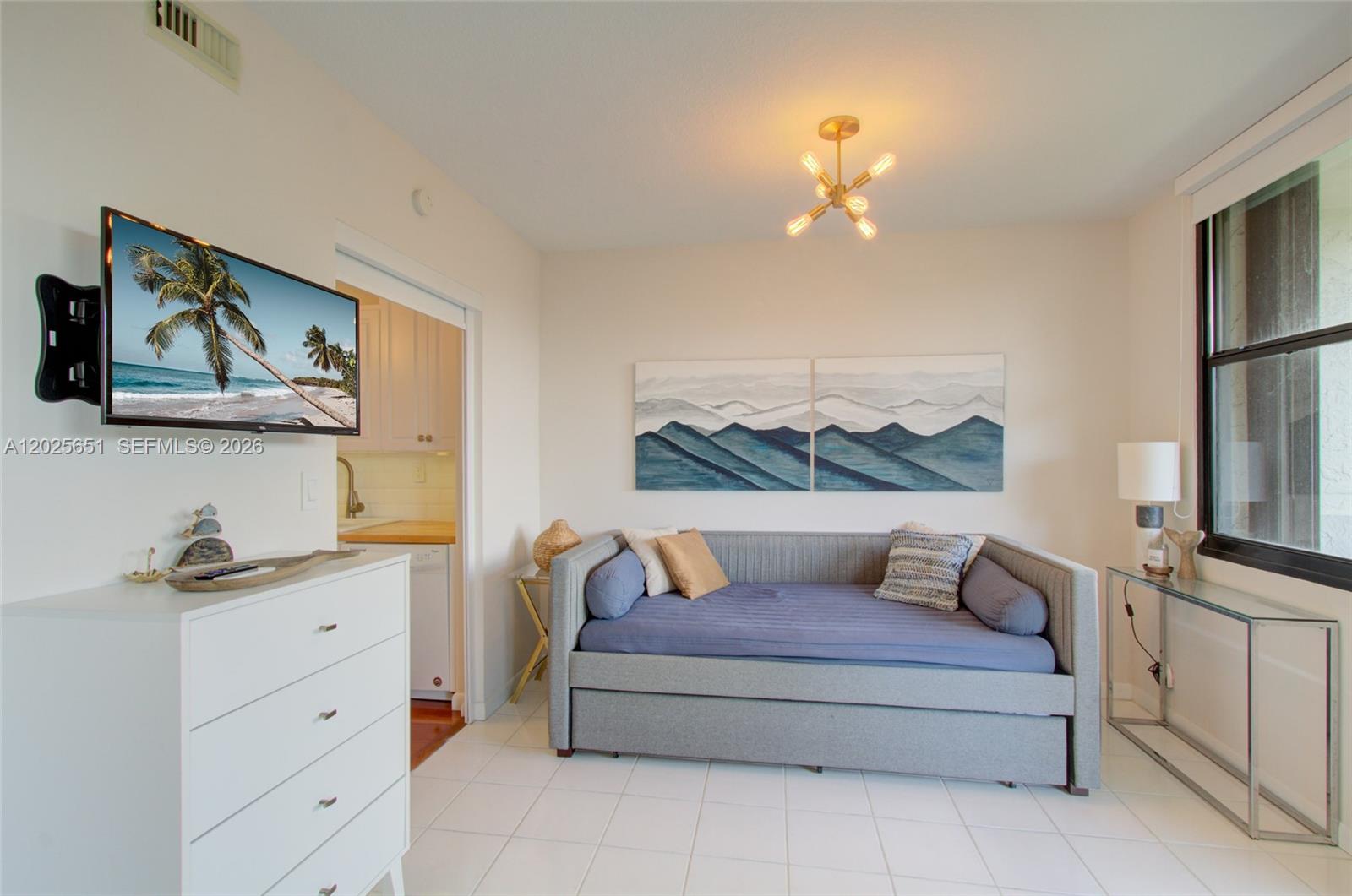 181 Crandon Blvd # 405