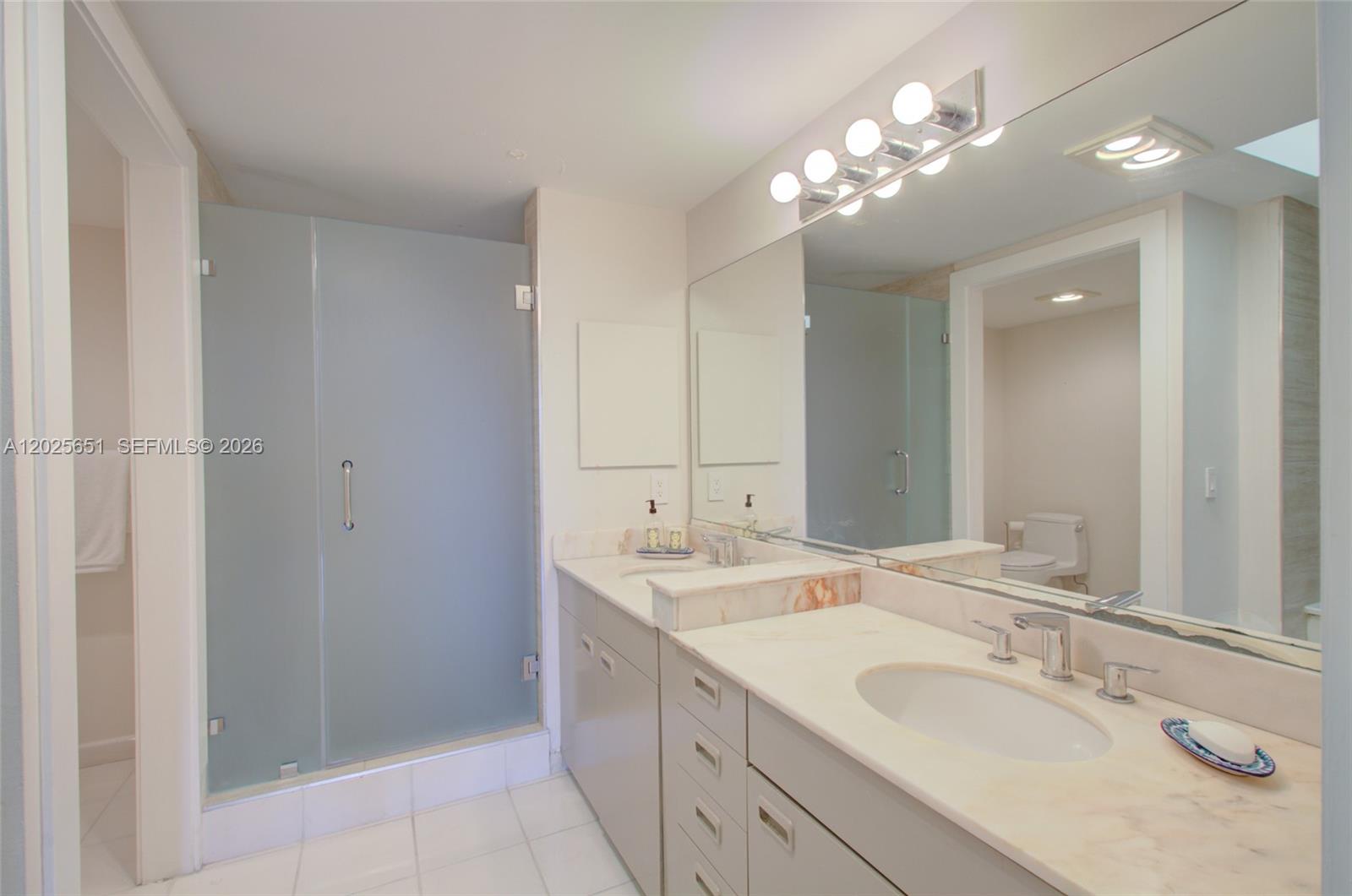 181 Crandon Blvd # 405