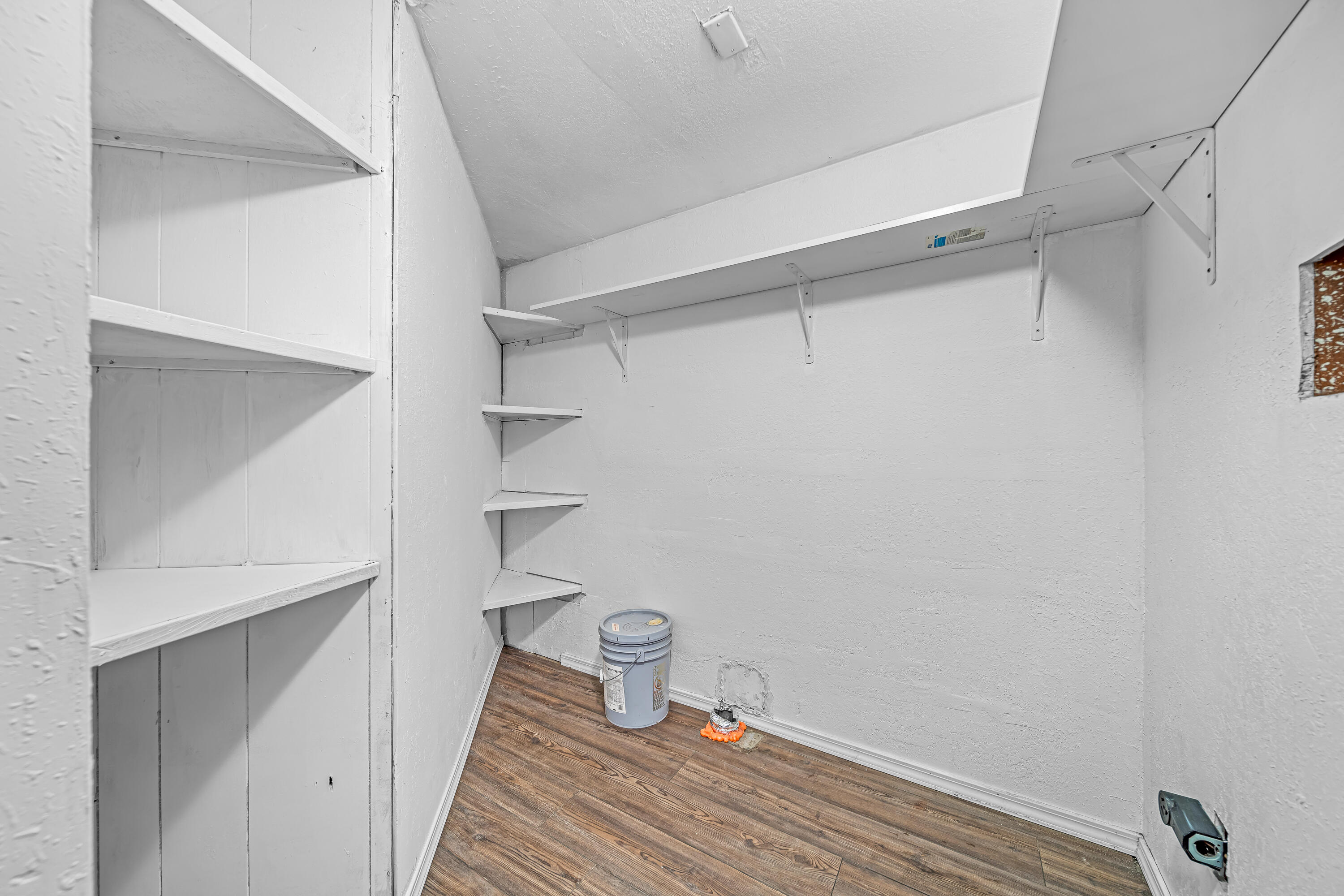 3265 Antelope Road, 42