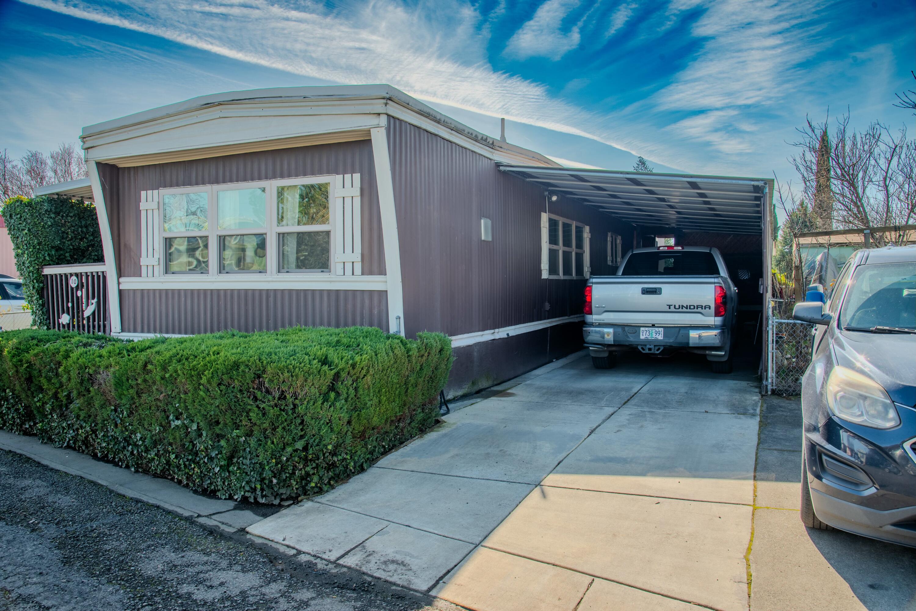 3777 Falcon St, 10
