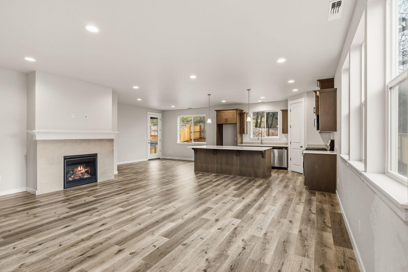 669 Old Waverly Way, 20