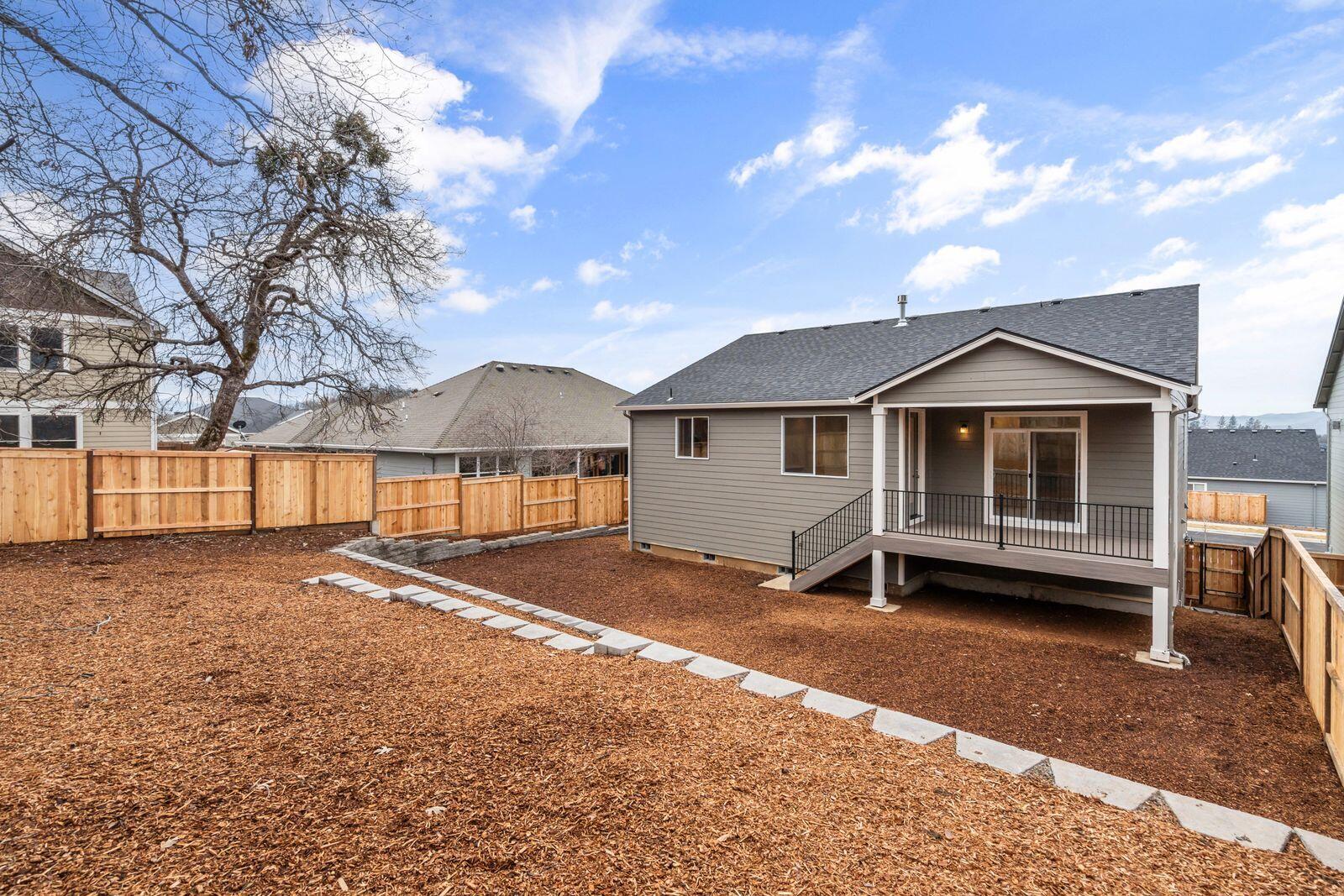 669 Old Waverly Way, 20