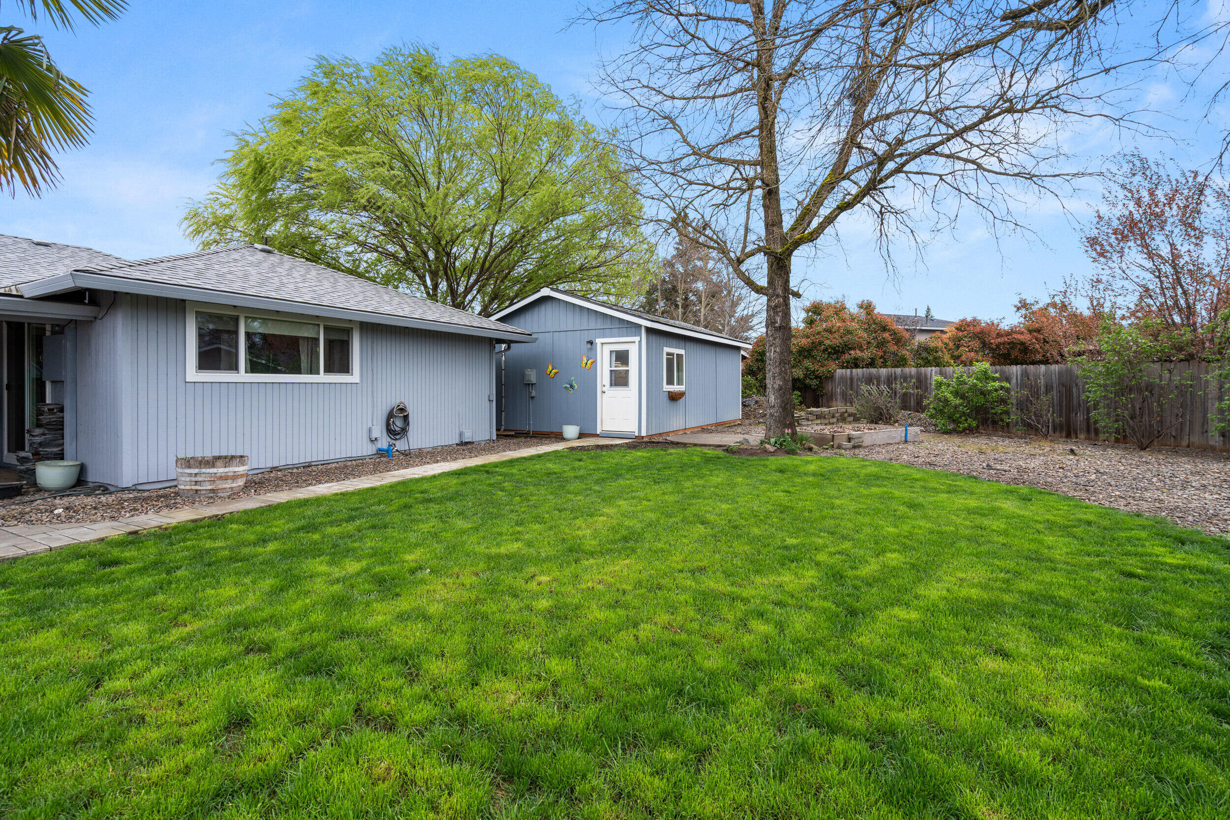 5045 Crestwood Avenue