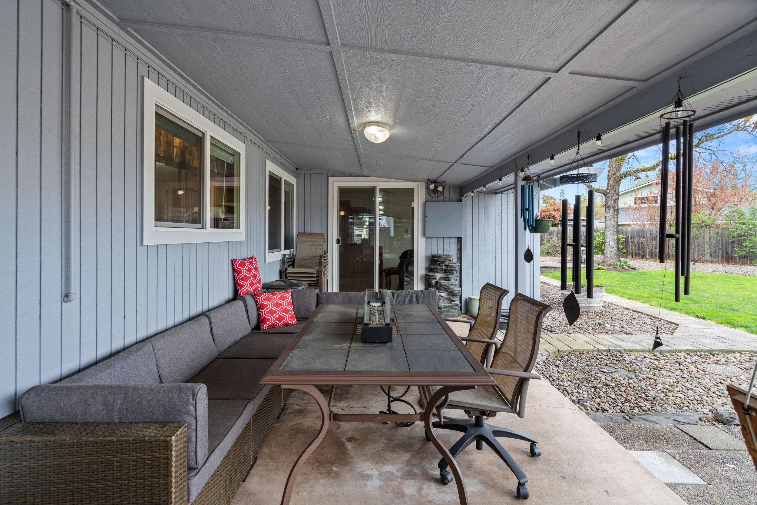 5045 Crestwood Avenue