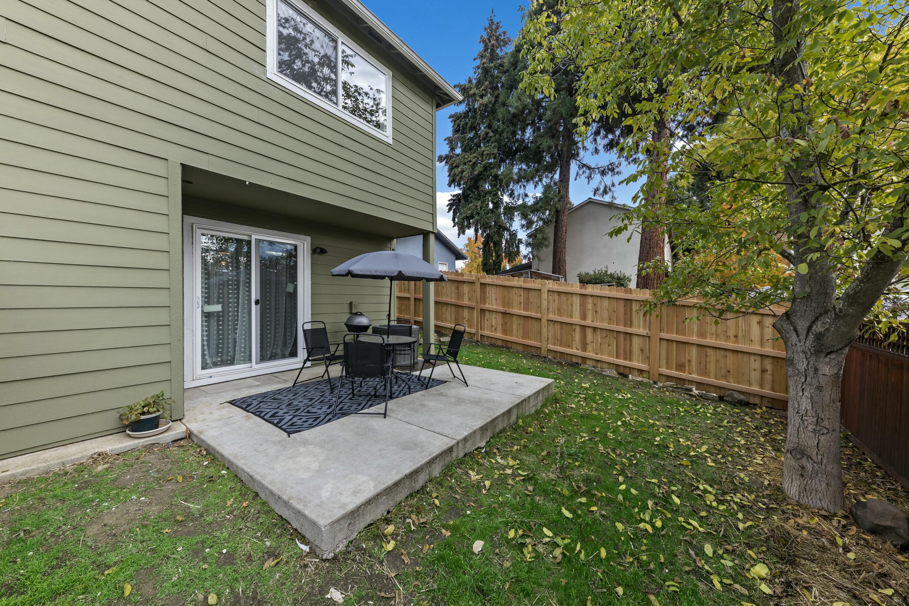 2030 Brookhurst Street, 33