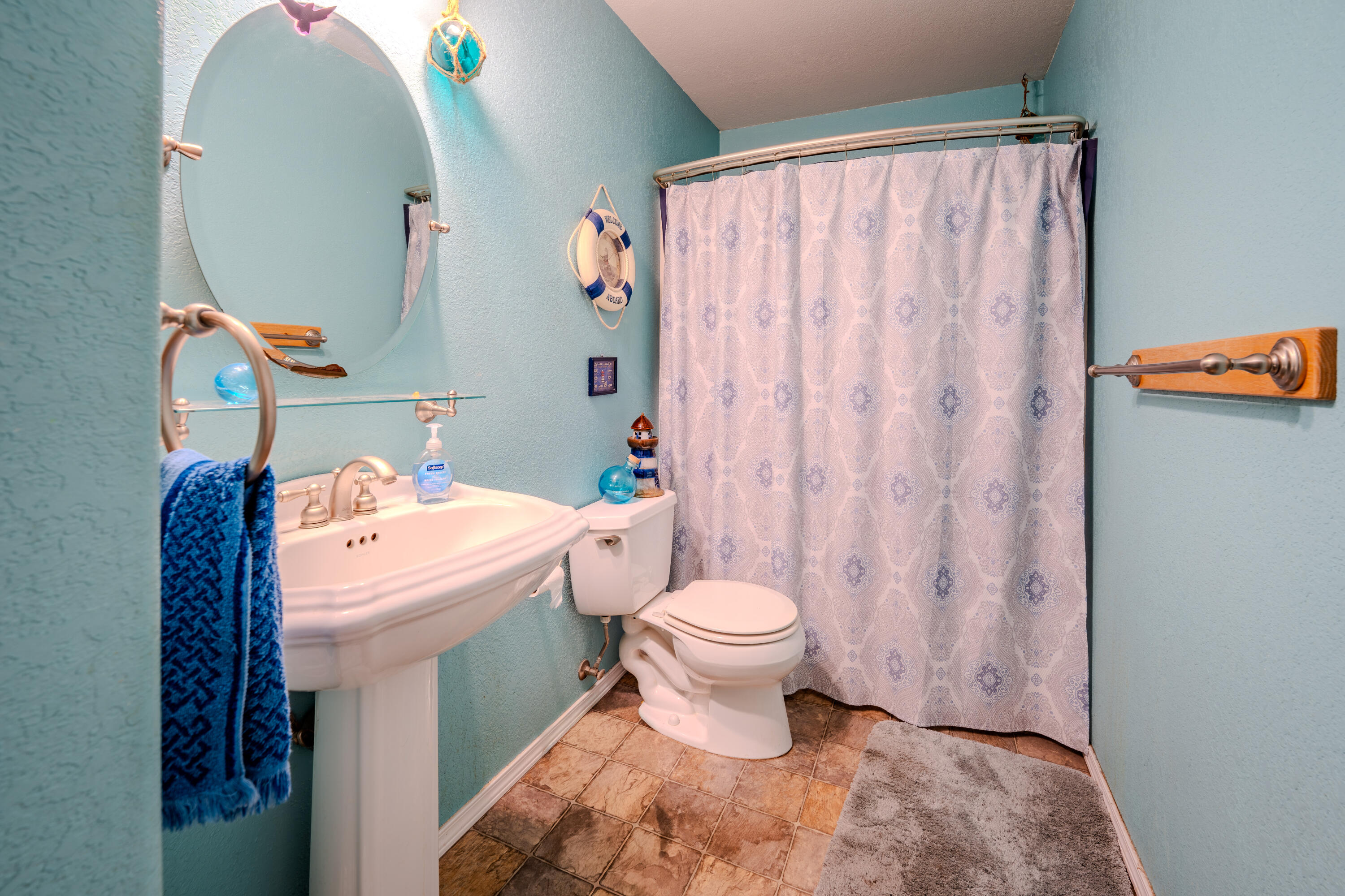 1307 SW Sturgeon Court