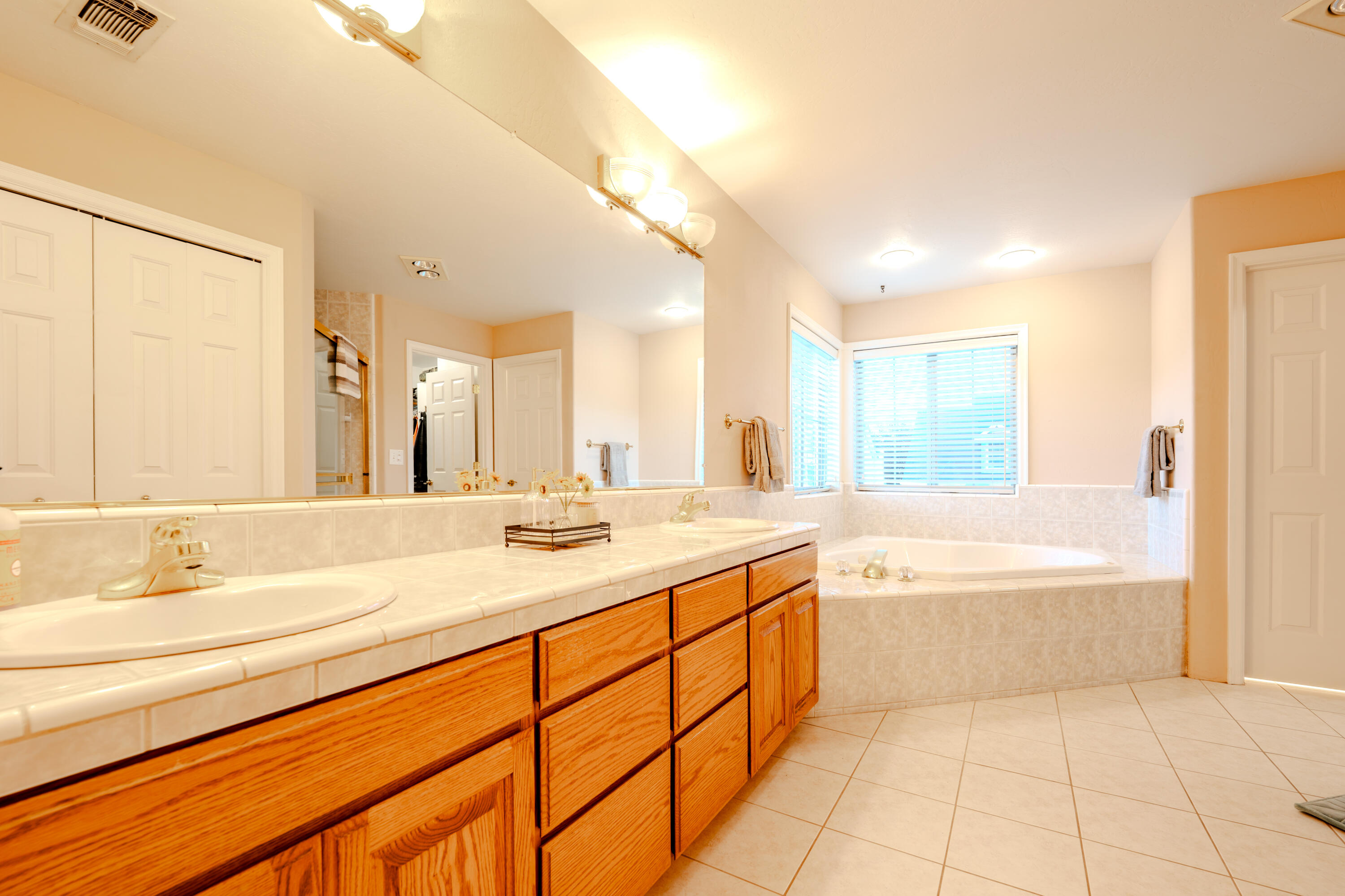 3487 Greystone Court