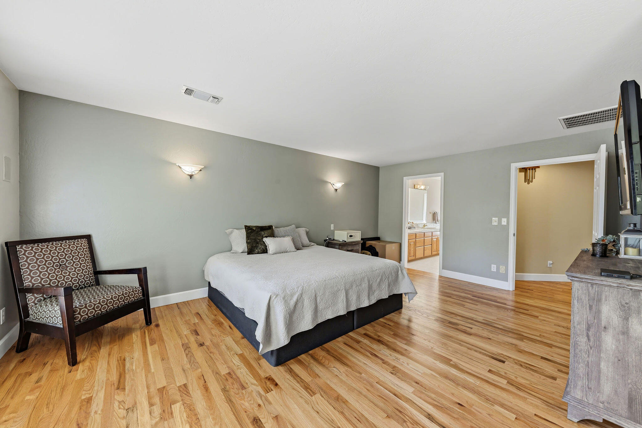 3487 Greystone Court