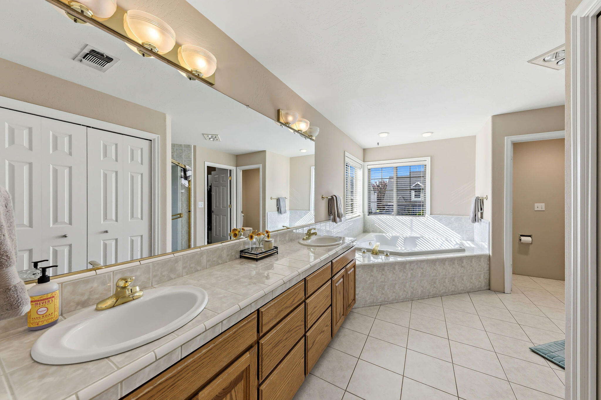 3487 Greystone Court
