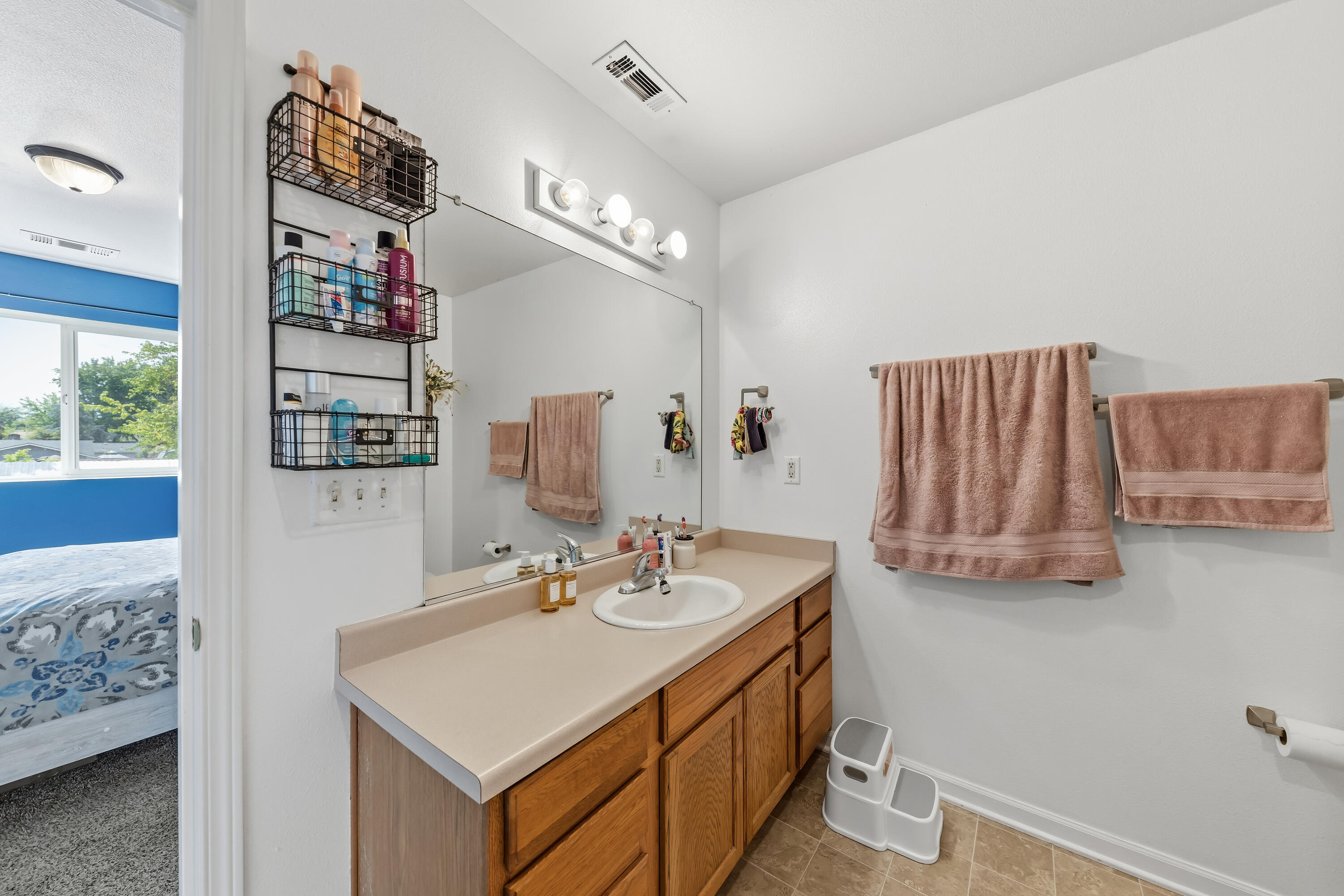 2030 Brookhurst Street, 47