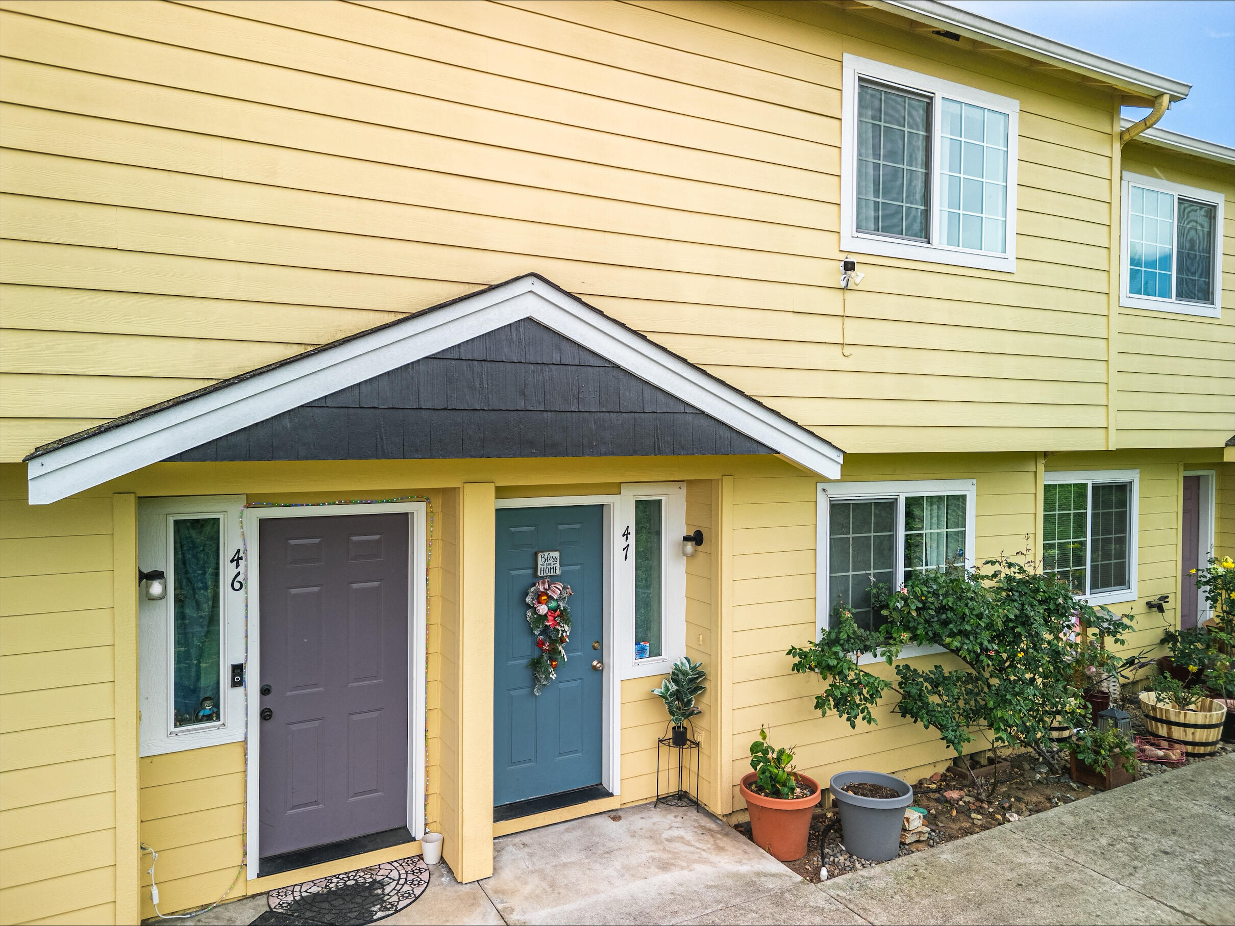 2030 Brookhurst Street, 47