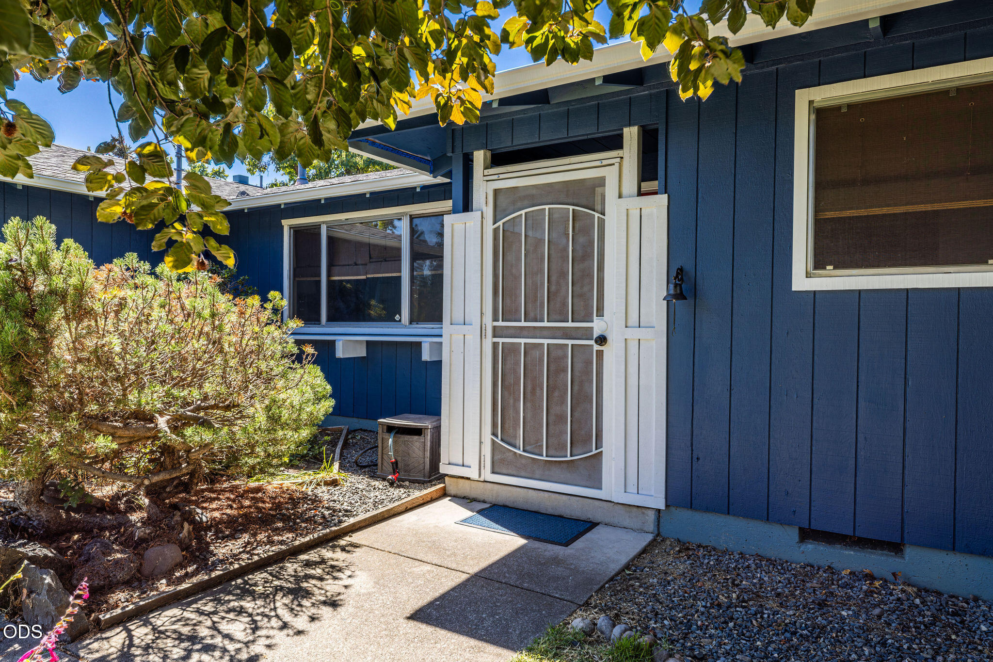 832 La Loma Drive