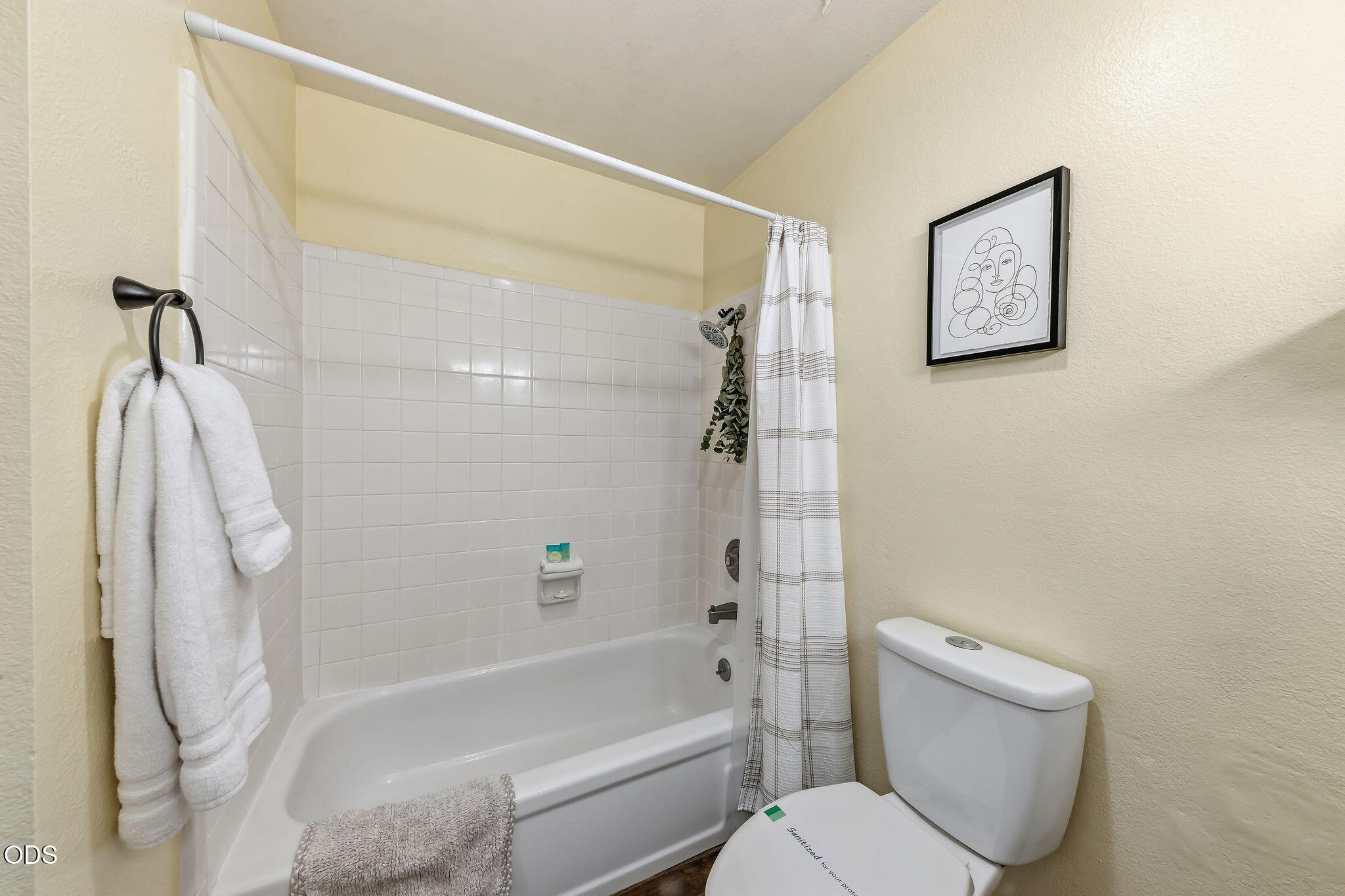 832 La Loma Drive