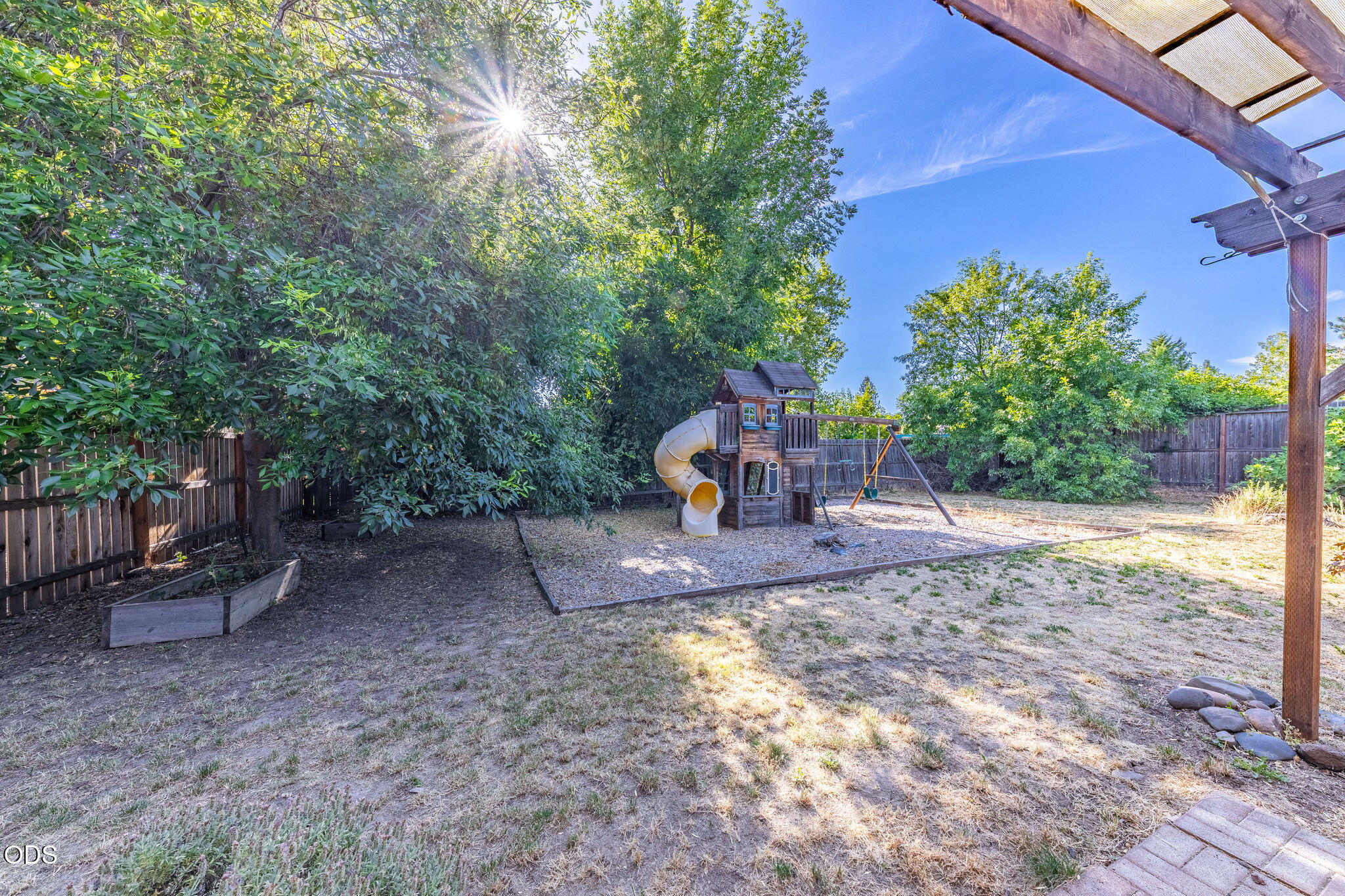 832 La Loma Drive