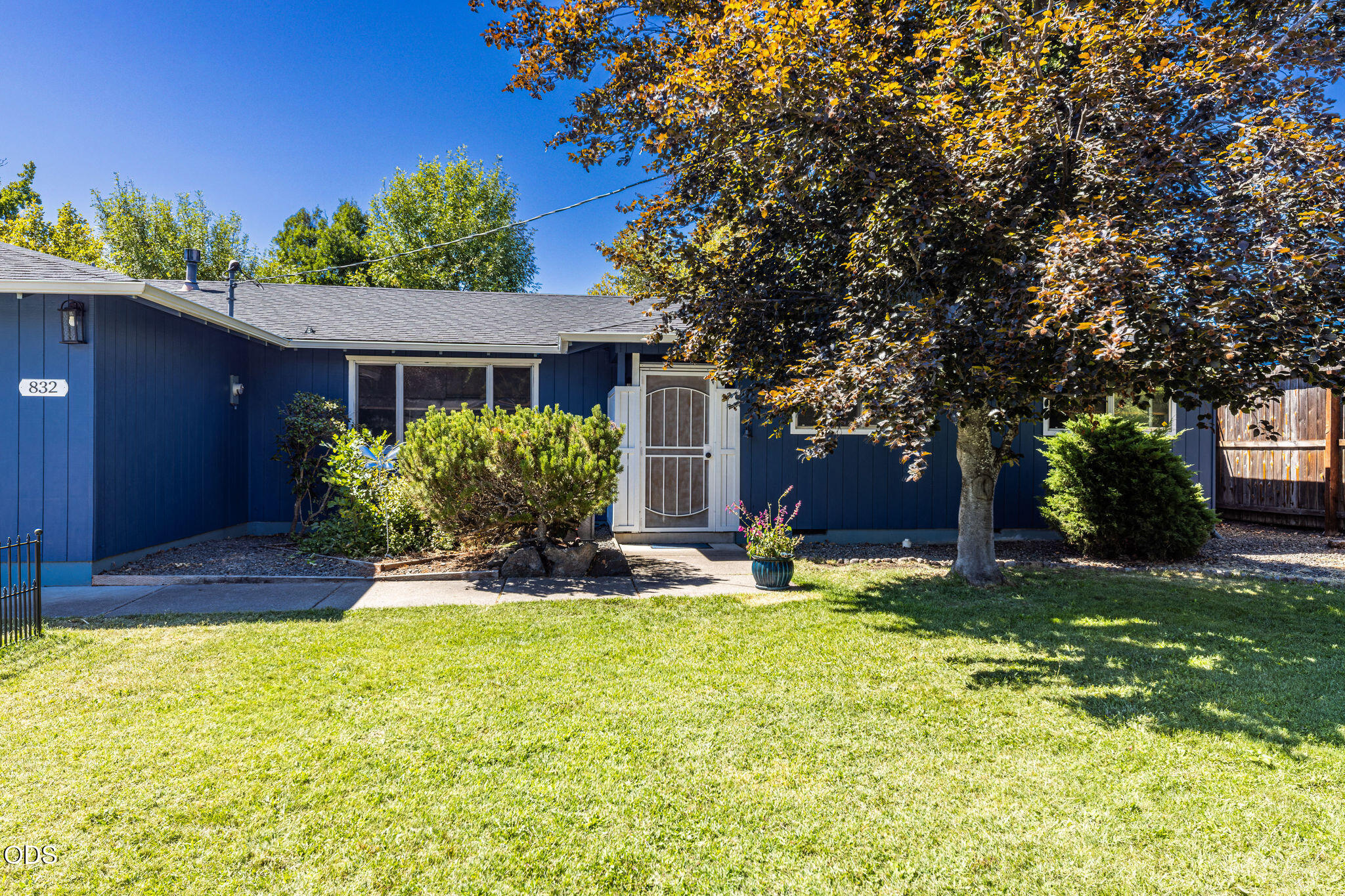 832 La Loma Drive