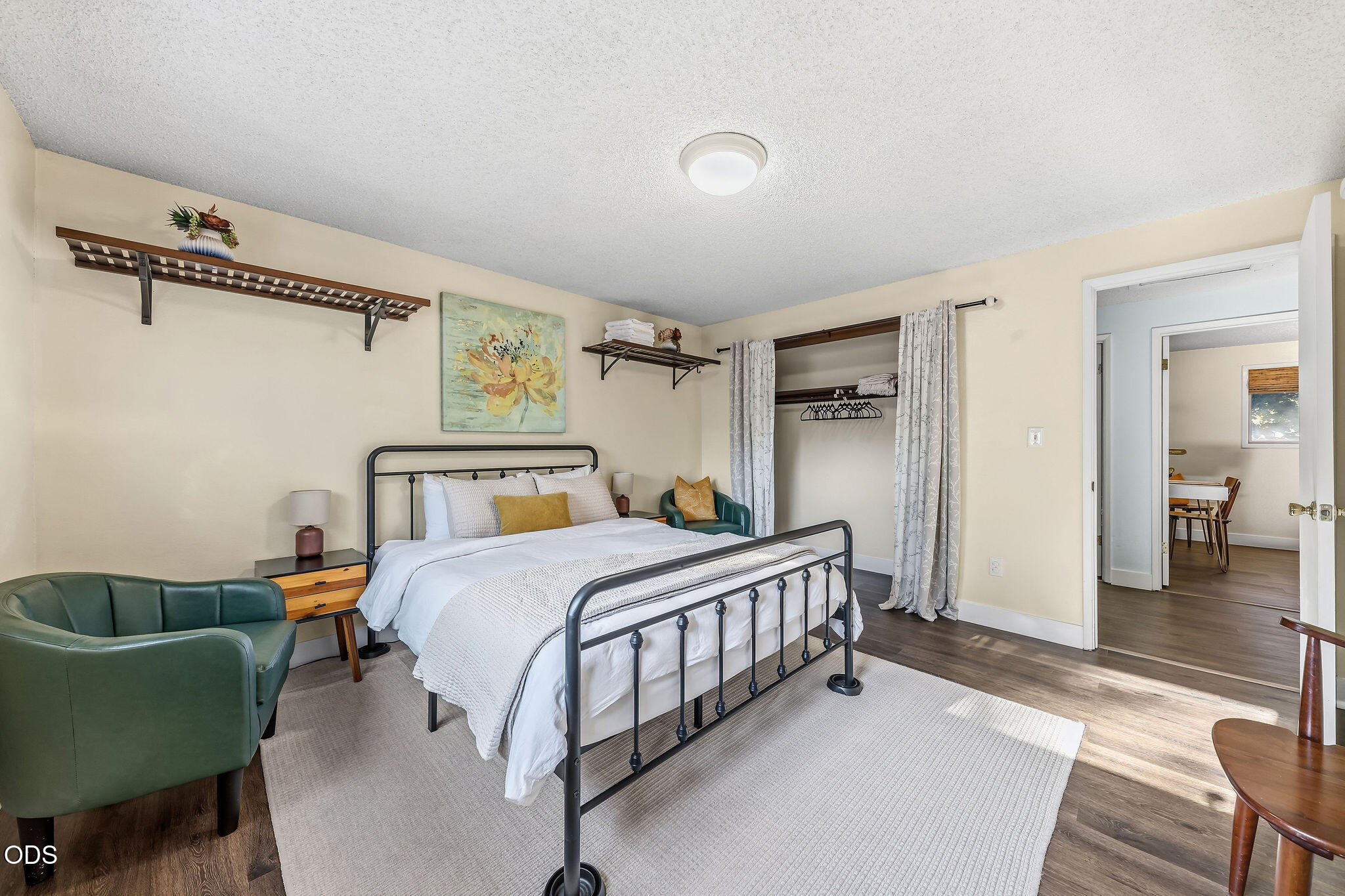 832 La Loma Drive