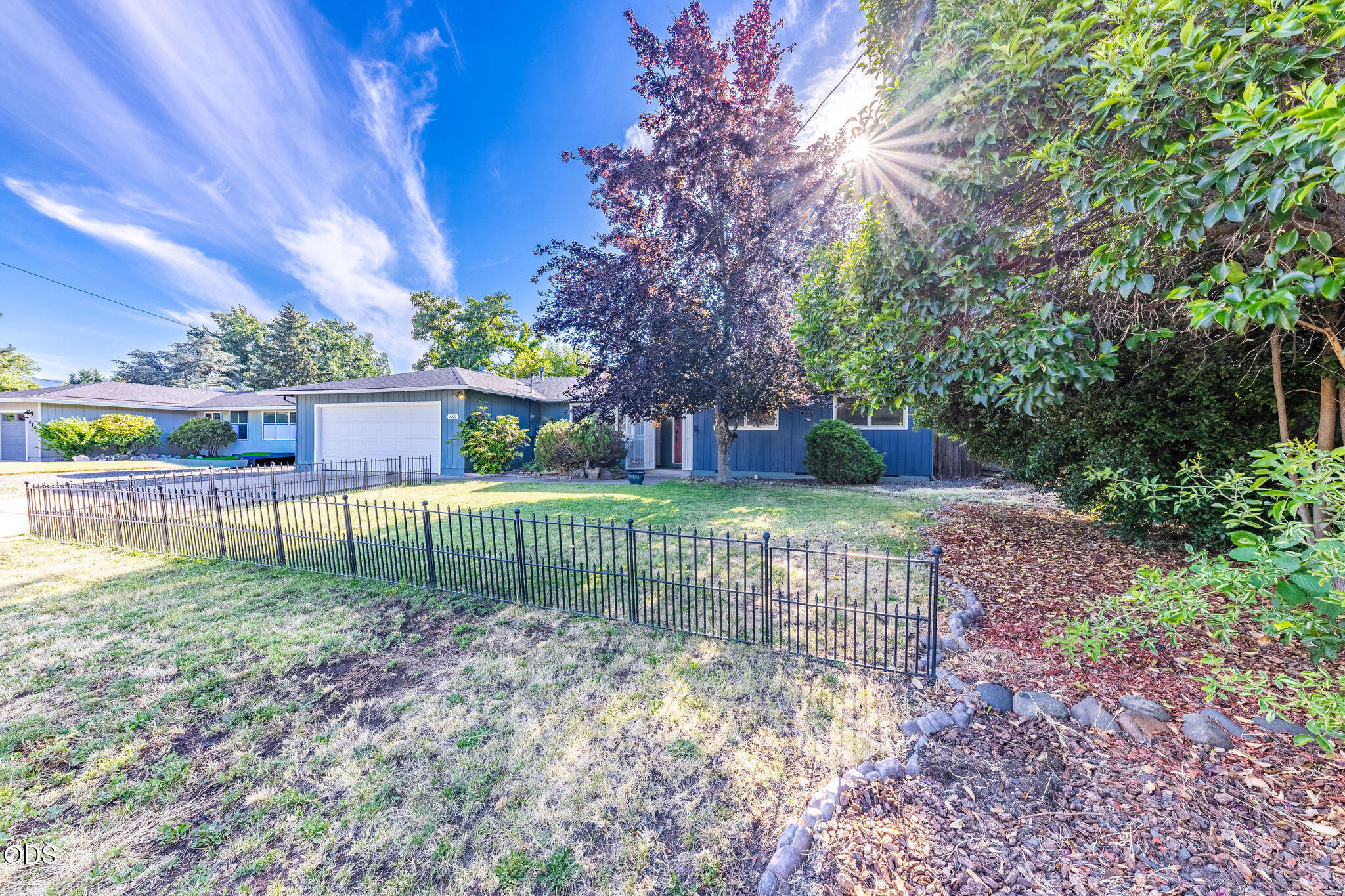 832 La Loma Drive
