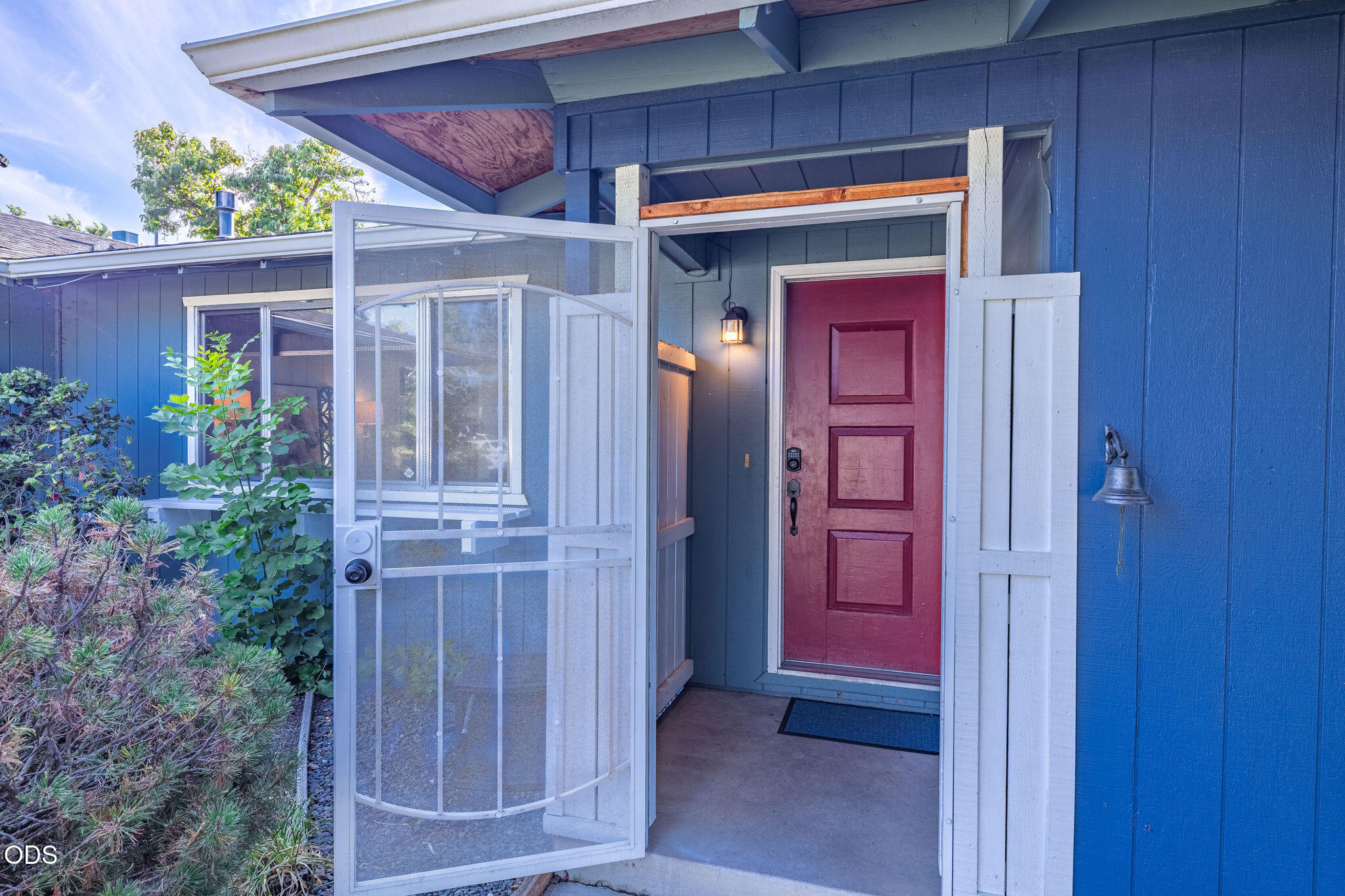 832 La Loma Drive