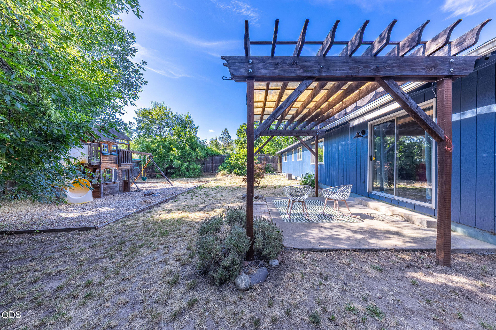 832 La Loma Drive
