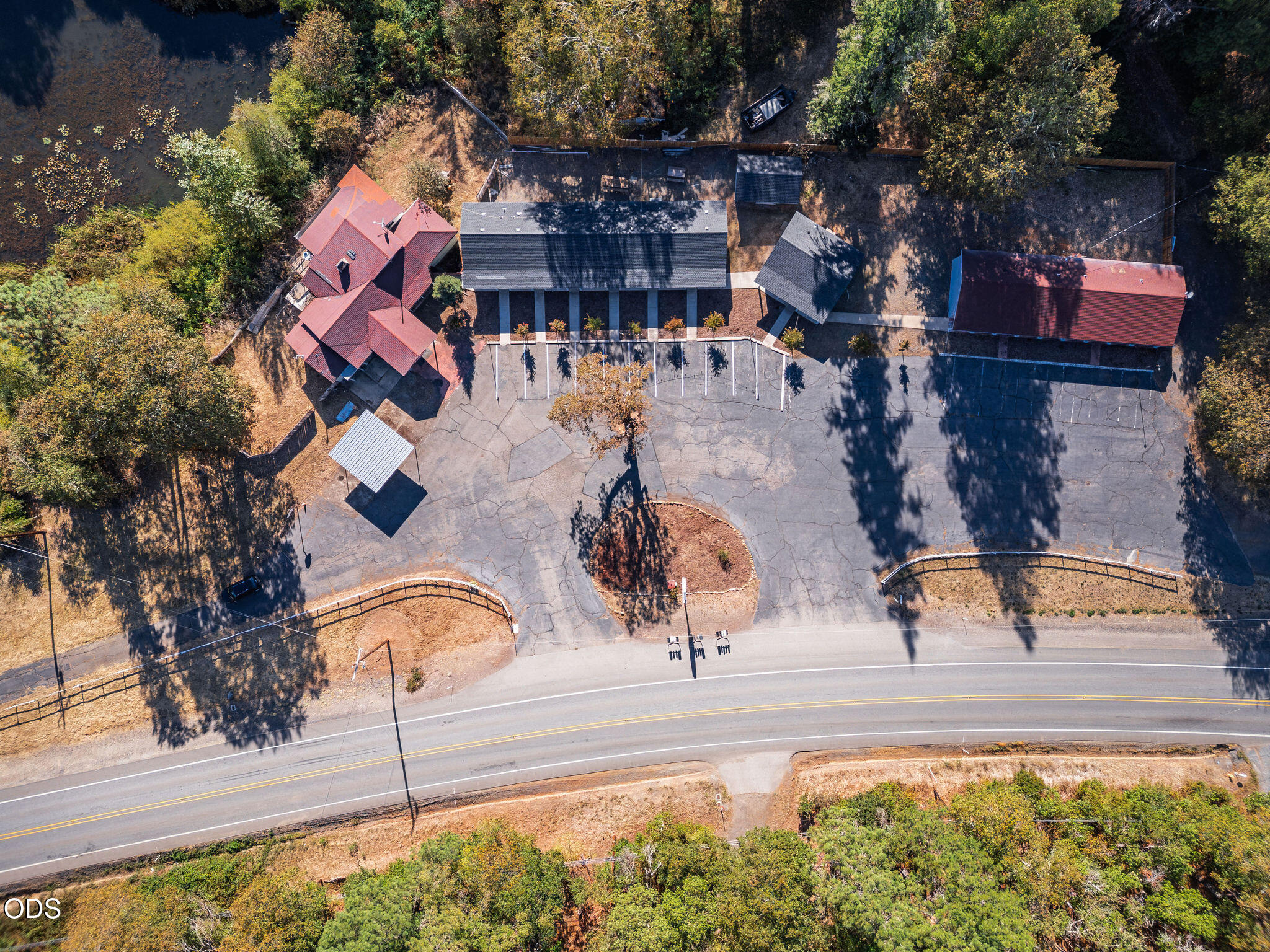24810 Redwood