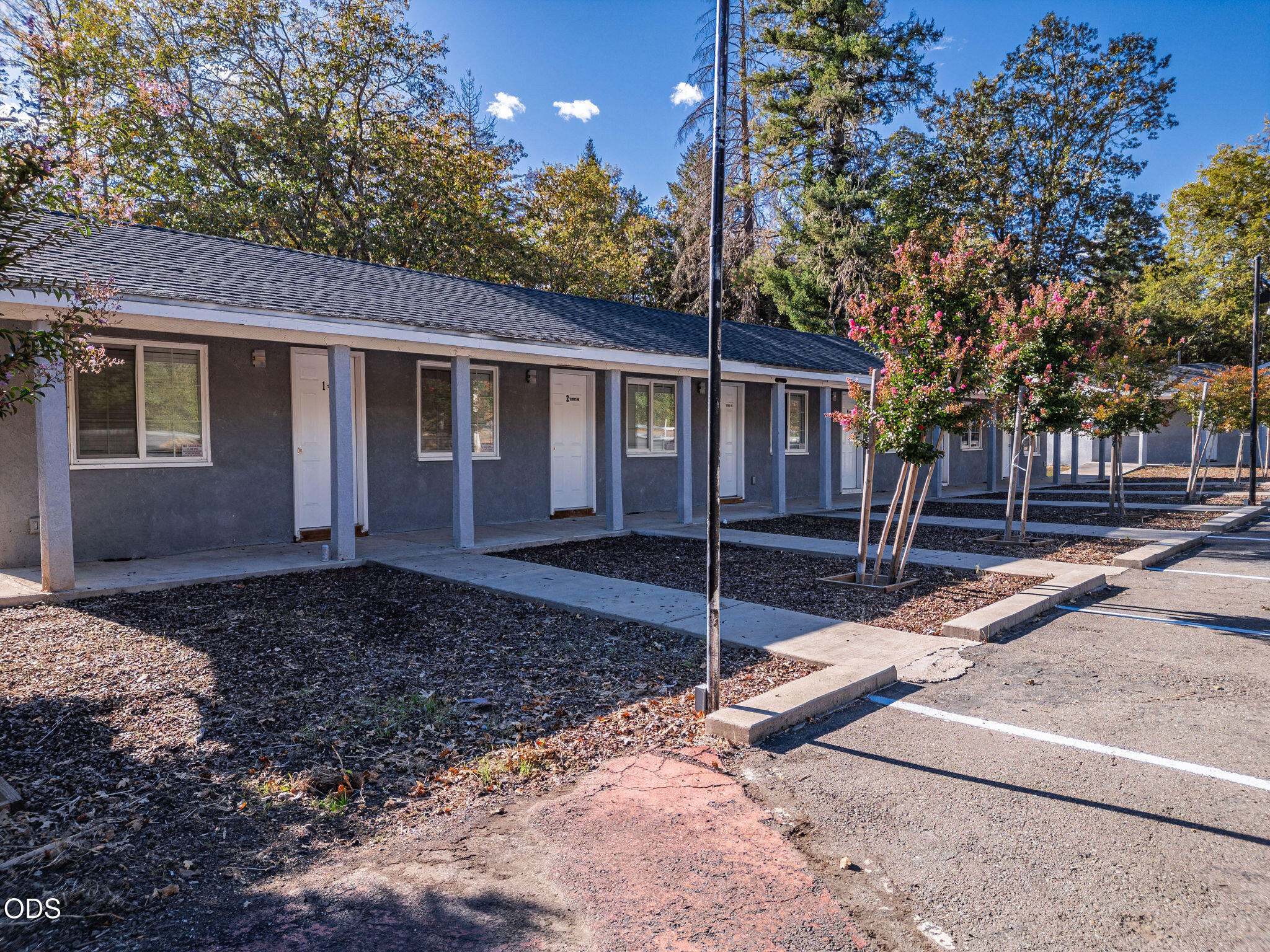 24810 Redwood