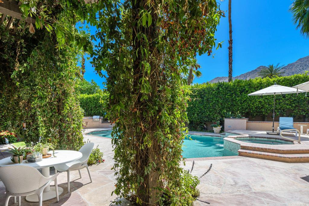 77085 Sandpiper Drive