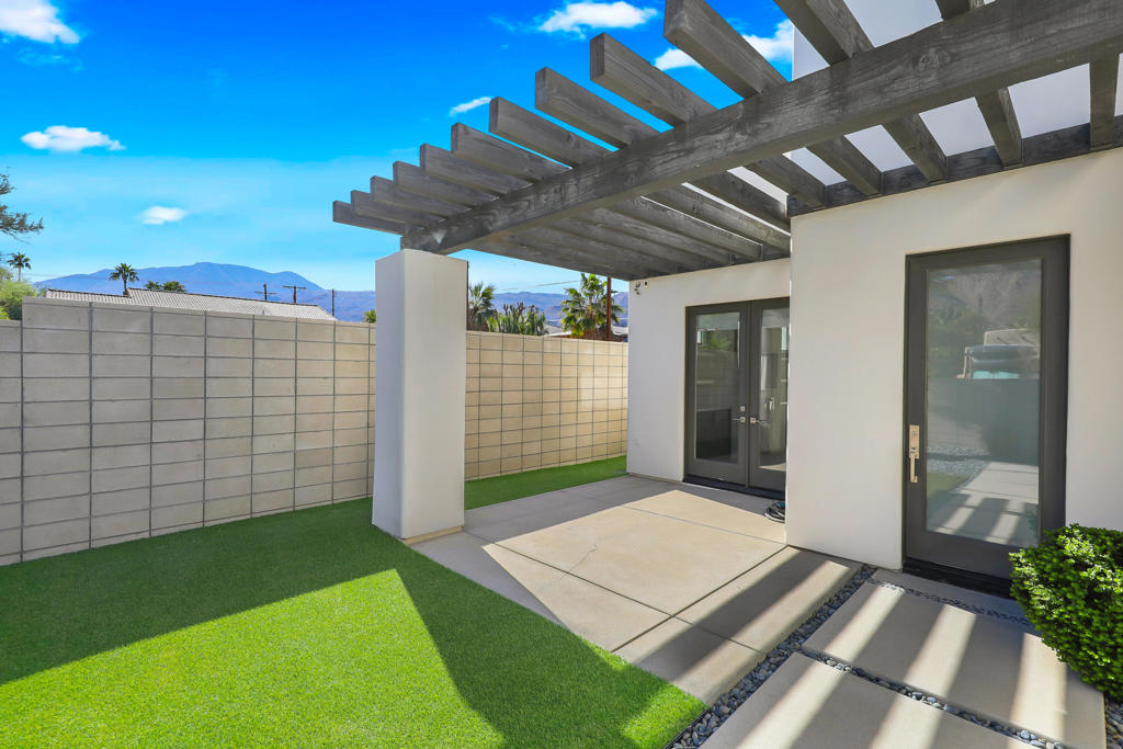 53825 Avenida Ramirez