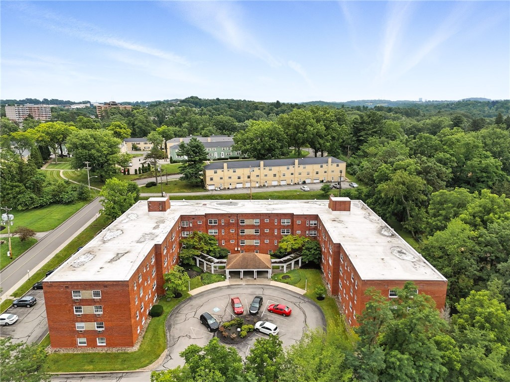 5900 Babcock Boulevard 42