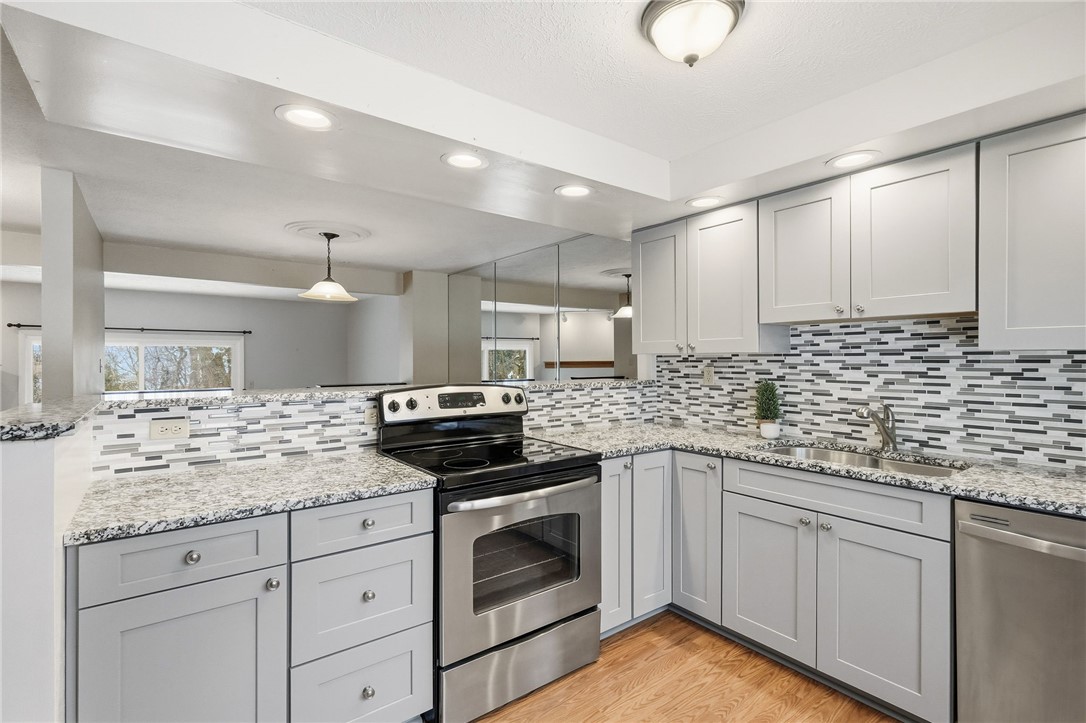 2105 Saint James Place